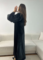 Load image into Gallery viewer, Velvet Abaya
